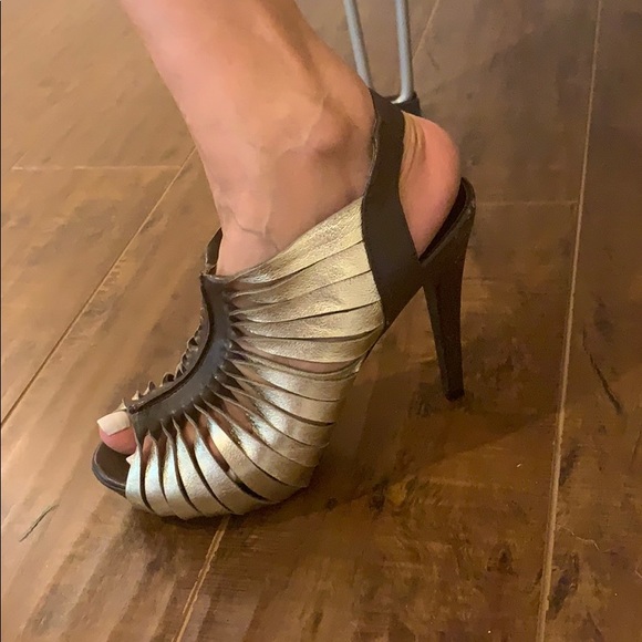Shoes - Gold and brown heels